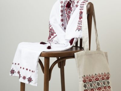 embroidered-shirt-bag-still-life